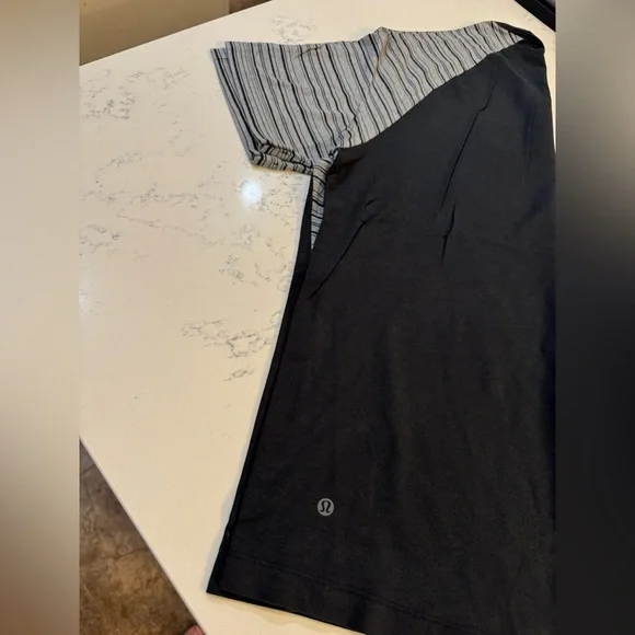 lululemon athletica Black and Gray Striped Tee - Picture 3 of 3
